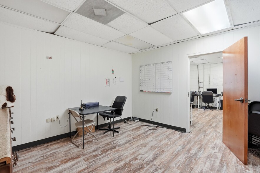 More Photos Of 130 Southside Dr, Charlotte Freestanding For Sale