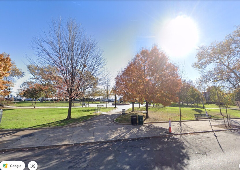 More Photos Of 471 PALISADE Ave, Jersey City Storefront Retail Residential For Lease