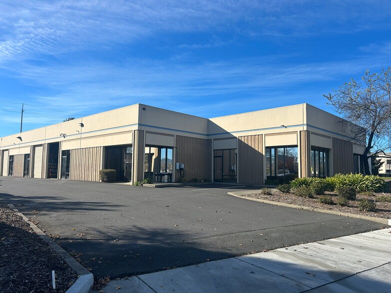 Primary Photo Of 1334-1338 Ross St, Petaluma Warehouse For Lease
