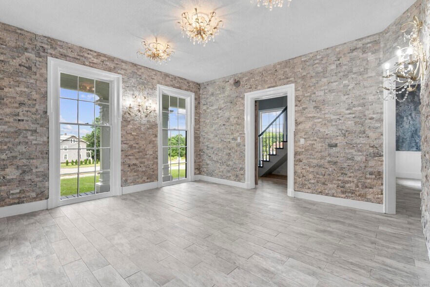 More Photos Of 286 Marlborough St, Portland Storefront Retail Residential For Sale