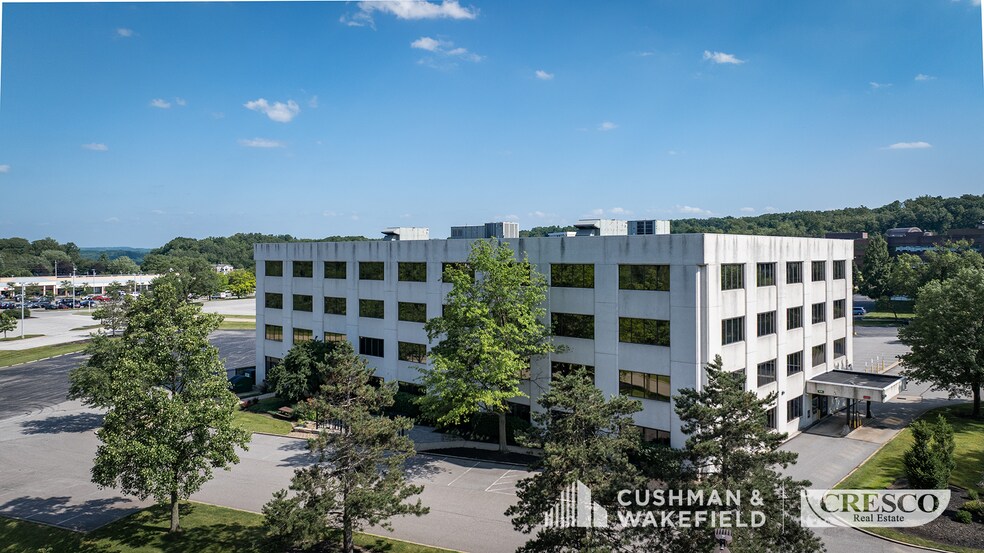 More Photos Of 6100 Rockside Woods Blvd, Independence Office For Lease