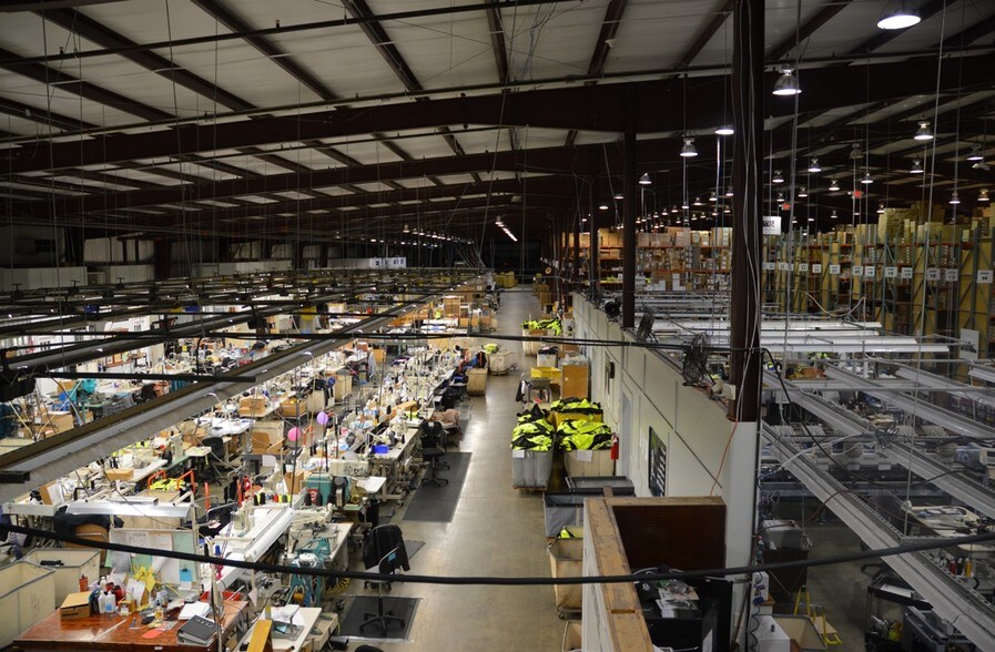 More Photos Of 56 County Road 166, Oxford Warehouse For Lease