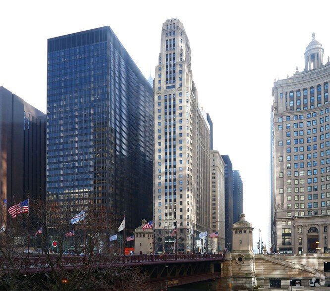 More Photos Of 333 N Michigan Ave, Chicago Office For Lease