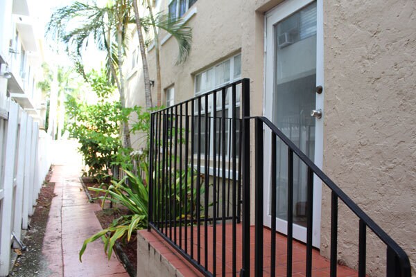 More Photos Of 828 Pennsylvania Ave, Miami Beach Apartments For Sale