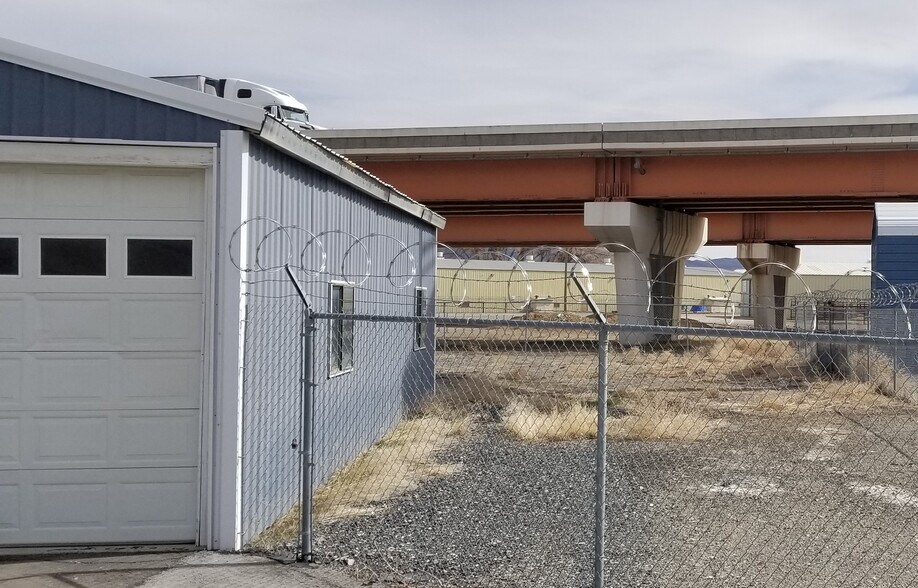More Photos Of 600 Industrial Way, Lovelock Warehouse For Lease