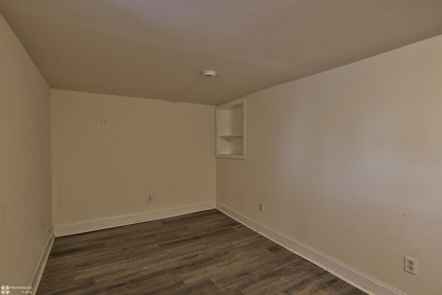 More Photos Of 38 W Central Ave, Bangor Apartments For Sale