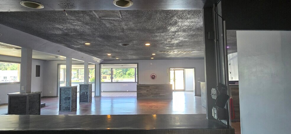 More Photos Of 6228 Yadkin Rd, Fayetteville Restaurant For Sale