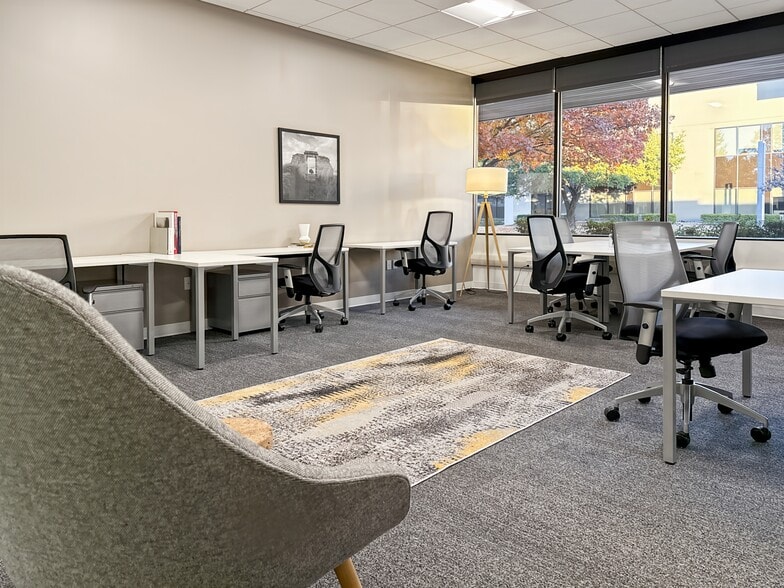 More Photos Of 6600 Chase Oaks Blvd, Plano Coworking Space