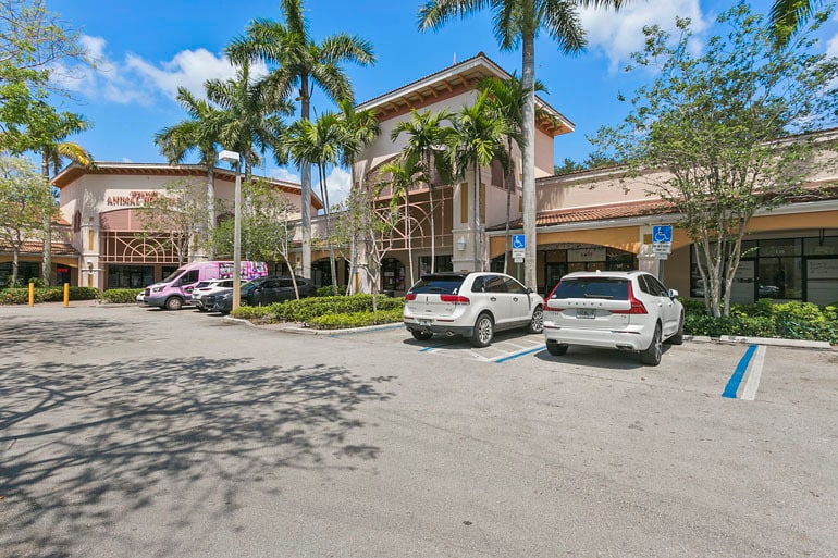 More Photos Of 109-199 Weston Rd, Weston Unknown For Lease