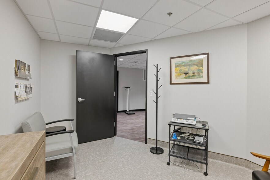 More Photos Of 234 E 1st St, Casper Healthcare For Lease
