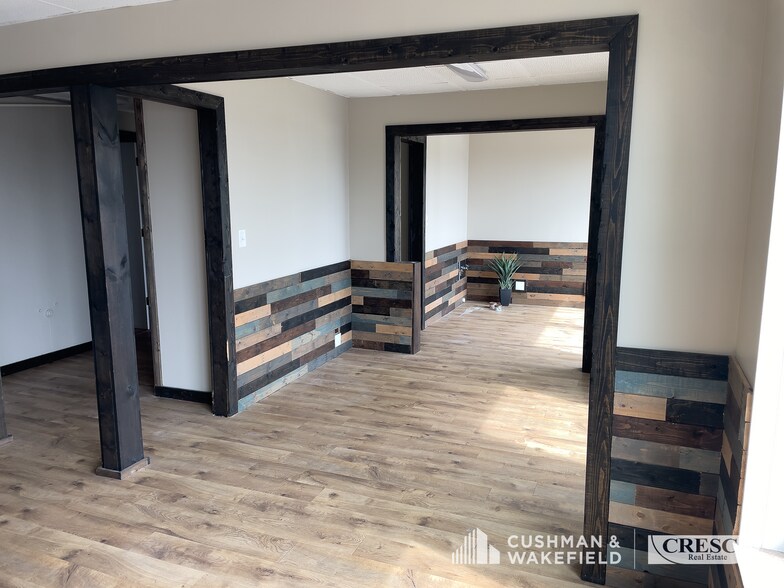 More Photos Of 1026 Pearl Rd, Brunswick Medical For Lease