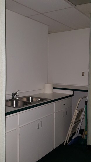More Photos Of 1460 S McCall Rd, Englewood Medical For Sale