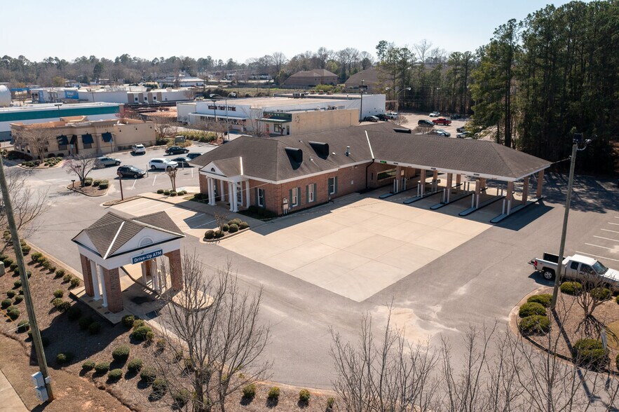 More Photos Of 2085 E University Dr, Auburn General Retail For Sale