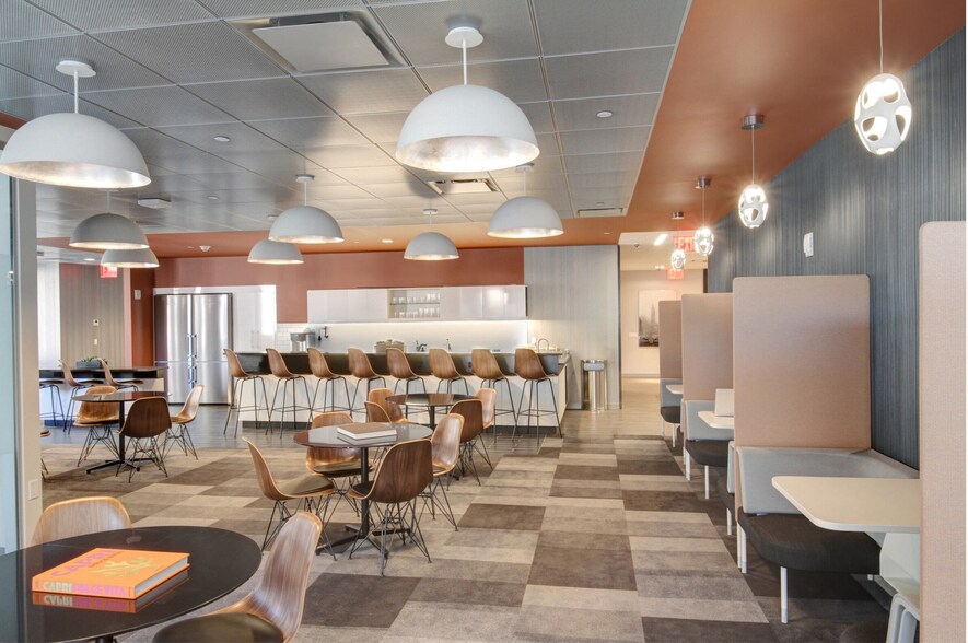 Primary Photo Of 667 Madison Ave, New York Coworking Space