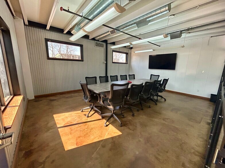 More Photos Of 6510 Bourgeois Rd, Houston Coworking Space
