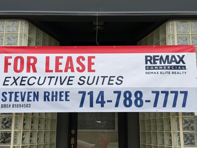 More Photos Of 501-509 W Foothill Blvd, Monrovia Office For Lease