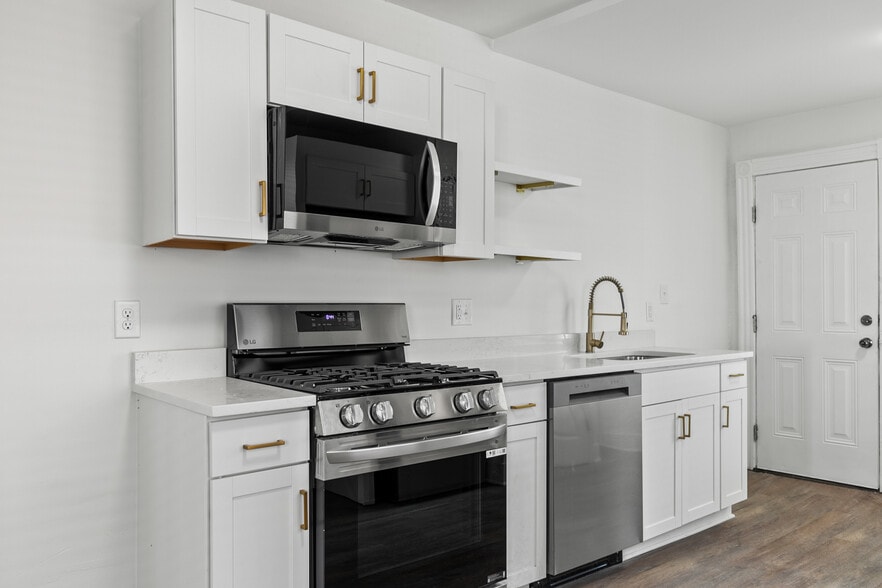 More Photos Of 3203 Ellwood Ave, Richmond Apartments For Sale