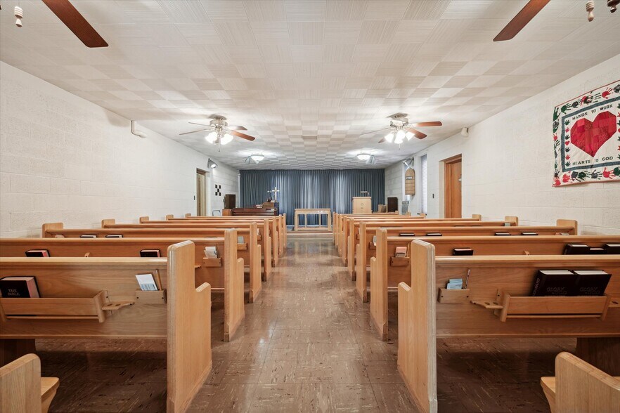 More Photos Of 725 Navarre Ave, Toledo Religious Facility For Sale