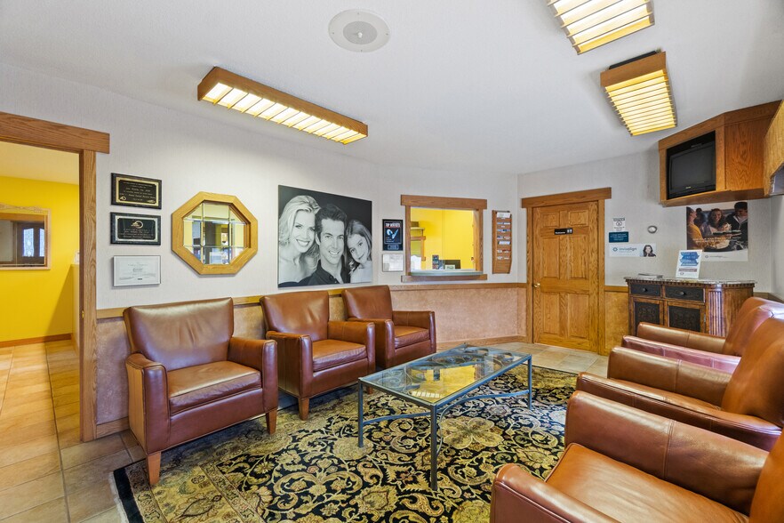 More Photos Of 197 Norwich New London Tpke, Uncasville Medical For Sale