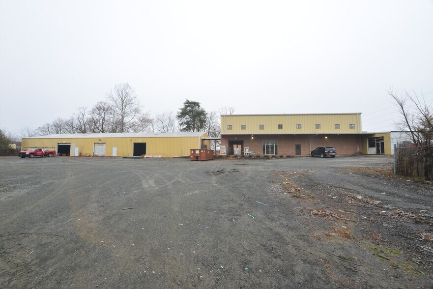 More Photos Of 8012-8022 Centreville Rd, Manassas Park, Manassas Park General Retail For Lease