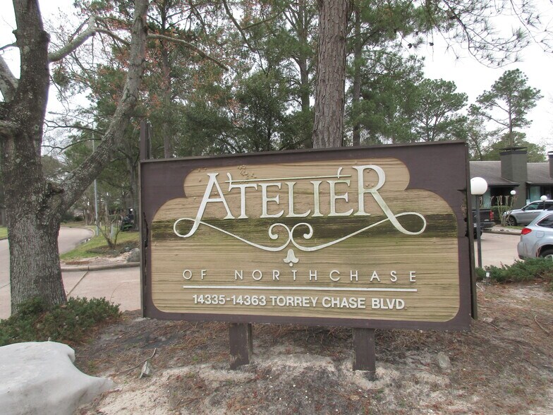 More Photos Of 14359 Torrey Chase Blvd, Houston Office For Sale