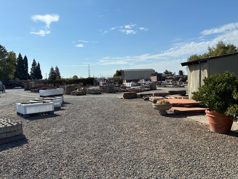 More Photos Of 3150 Power Inn Rd, Sacramento Showroom For Sale