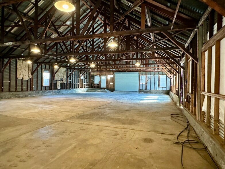 More Photos Of 18729 Carter St, Tuolumne Flex For Sale