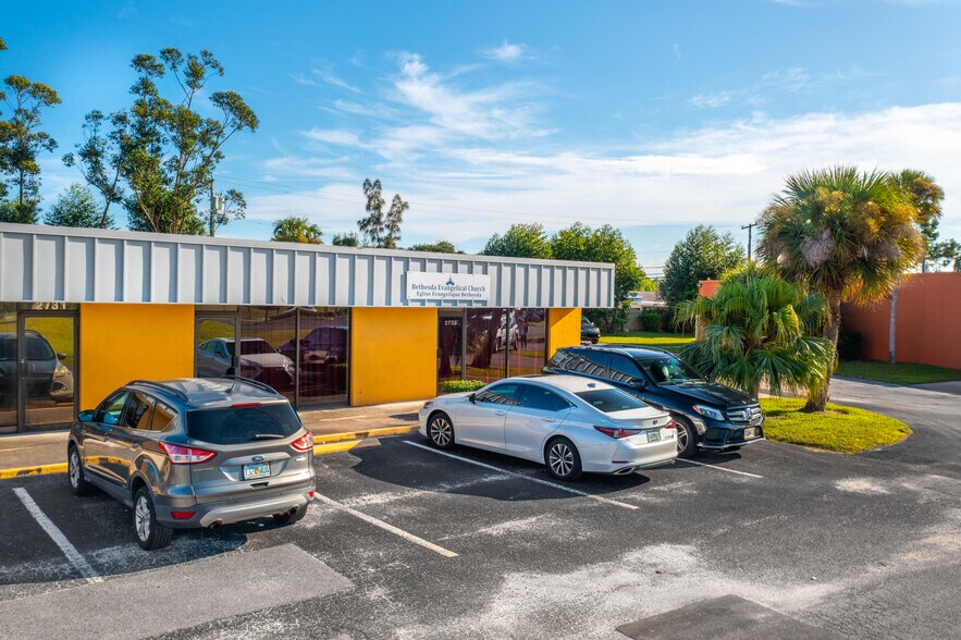 More Photos Of 2711-2753 SE Morningside Blvd, Port Saint Lucie Unknown For Lease