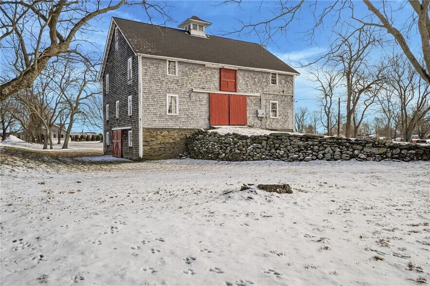 More Photos Of 2967 East Main Road Rd, Portsmouth Land For Sale