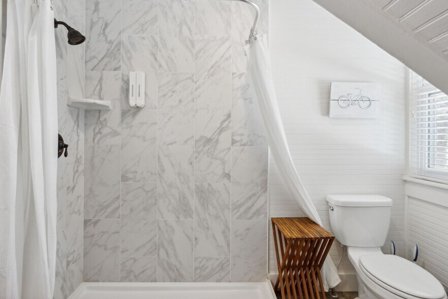 More Photos Of 1103 Ocean Blvd, Saint Simons Island Apartments For Sale