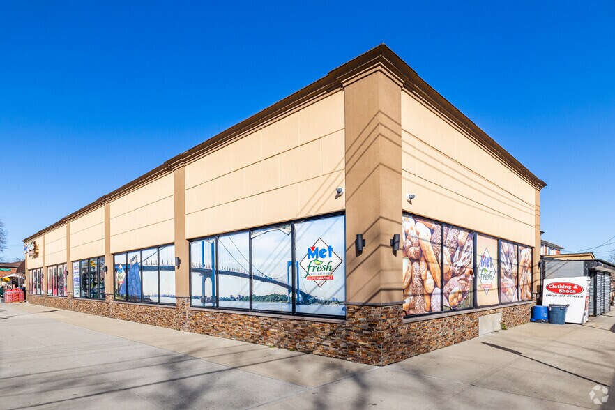 More Photos Of 2407-2411 150th St, Whitestone Supermarket For Sale