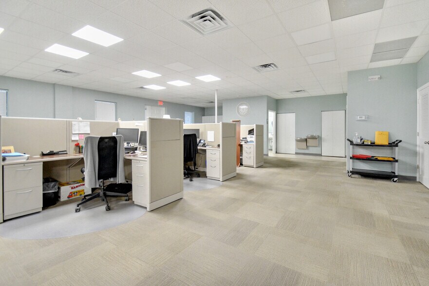 More Photos Of 101 Whitehall Dr, Saint Augustine Medical For Sale