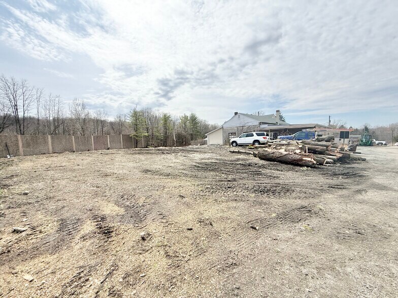More Photos Of 731 Cockerham Ln, Exton Land For Lease