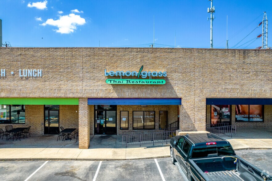 More Photos Of 16602-16668 San Pedro Ave, San Antonio Unknown For Lease
