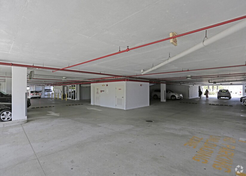 More Photos Of 7480 Bird Rd, Miami Office Residential For Lease