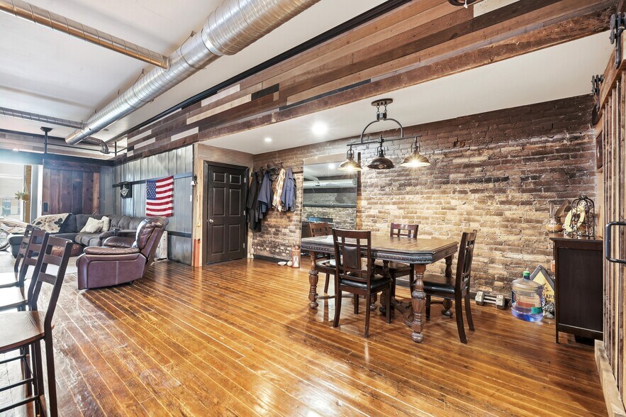 More Photos Of 106 N Orange St, Albion Storefront For Sale