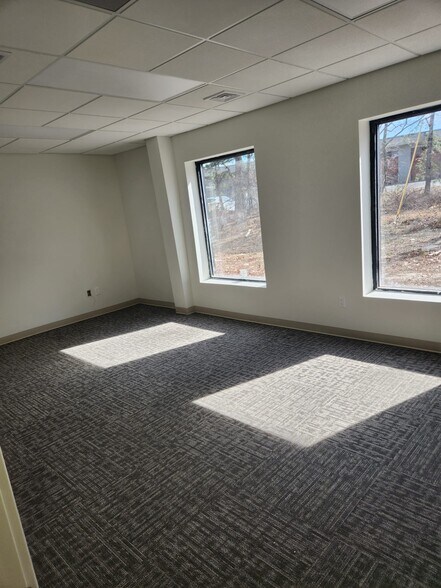 More Photos Of 1885 Swarthmore Ave, Lakewood Manufacturing For Sale