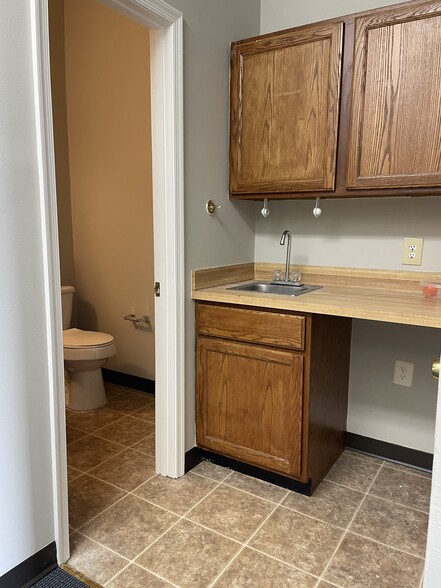 More Photos Of 3102-3114 Golansky Blvd, Woodbridge Medical For Lease