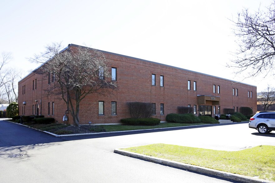 More Photos Of 909 S Route 83, Elmhurst Office For Lease