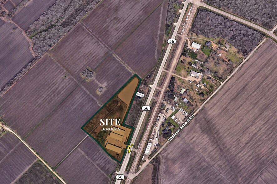 More Photos Of 9210 Highway 36, Needville Showroom For Sale