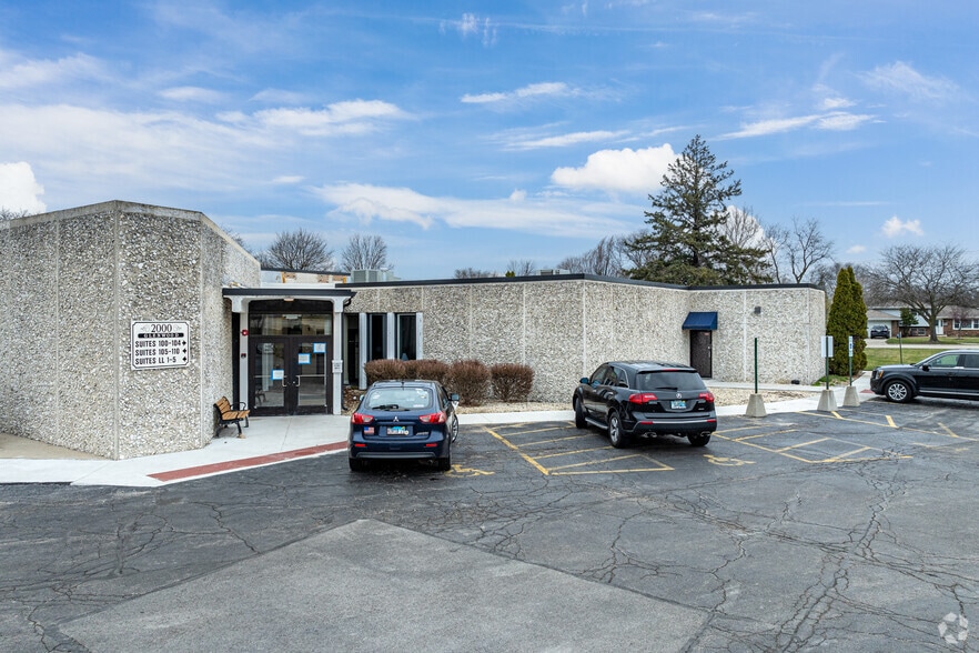 More Photos Of 2000 Glenwood Ave, Joliet Medical For Lease