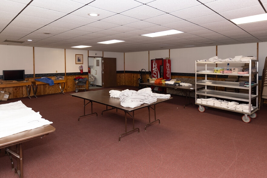 More Photos Of 9966 N State Road 27, Hayward Hotel For Sale