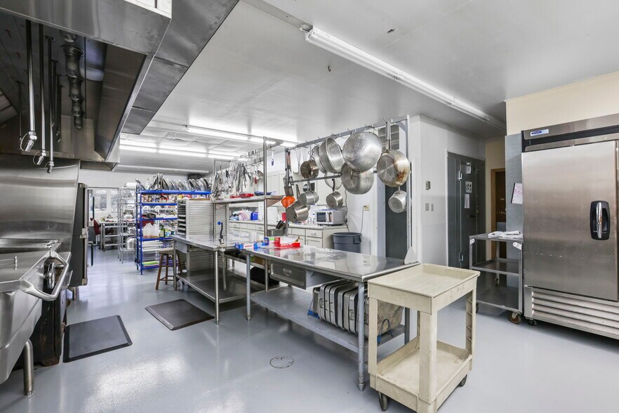 More Photos Of 5734 Durbin Rd, Bellville Specialty For Sale