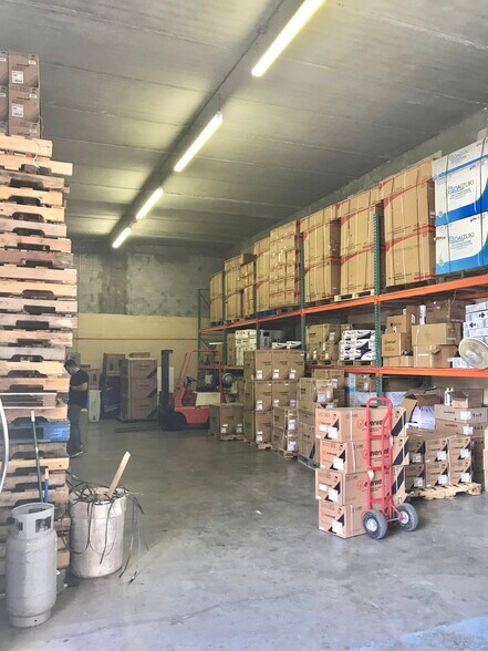 More Photos Of 15075 SW 137th St, Miami Warehouse For Lease