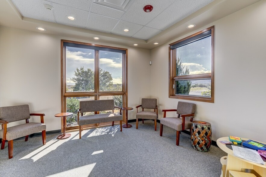 More Photos Of 2001 Excellence Way, Prescott Medical For Sale