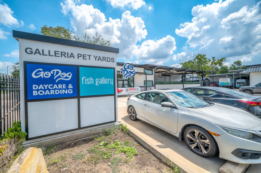 More Photos Of 2909 Fountain View Dr, Houston Unknown For Lease