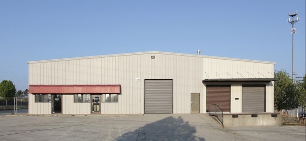 Primary Photo Of 1500 Lockhart Dr, Kennesaw Warehouse For Lease