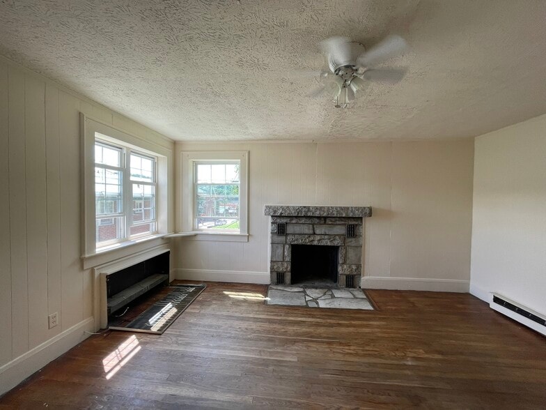 More Photos Of 271 Wallace Cir, Boone Apartments For Sale