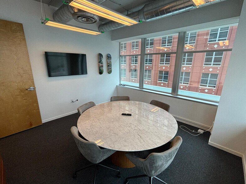 More Photos Of 14 NE 1st Ave, Miami Office For Sale