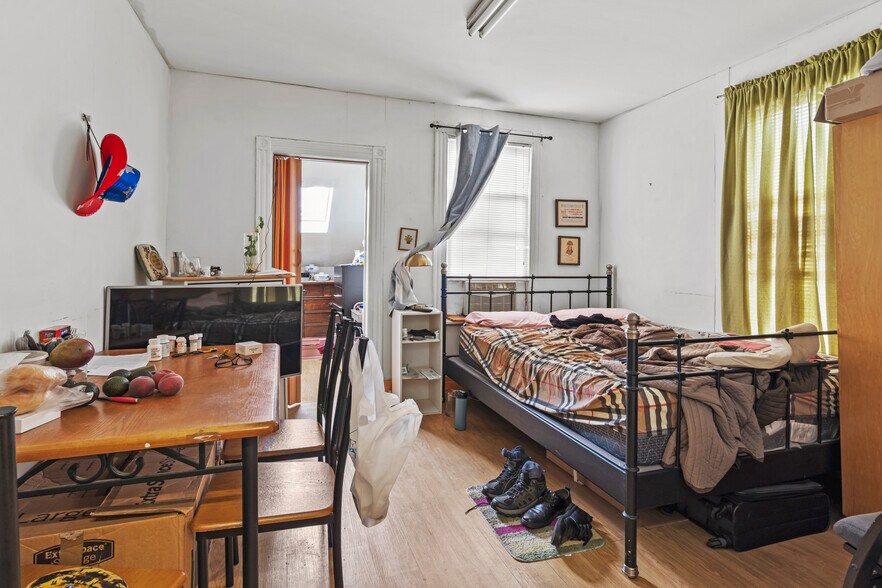 More Photos Of 350 E 193rd St, Bronx Apartments For Sale